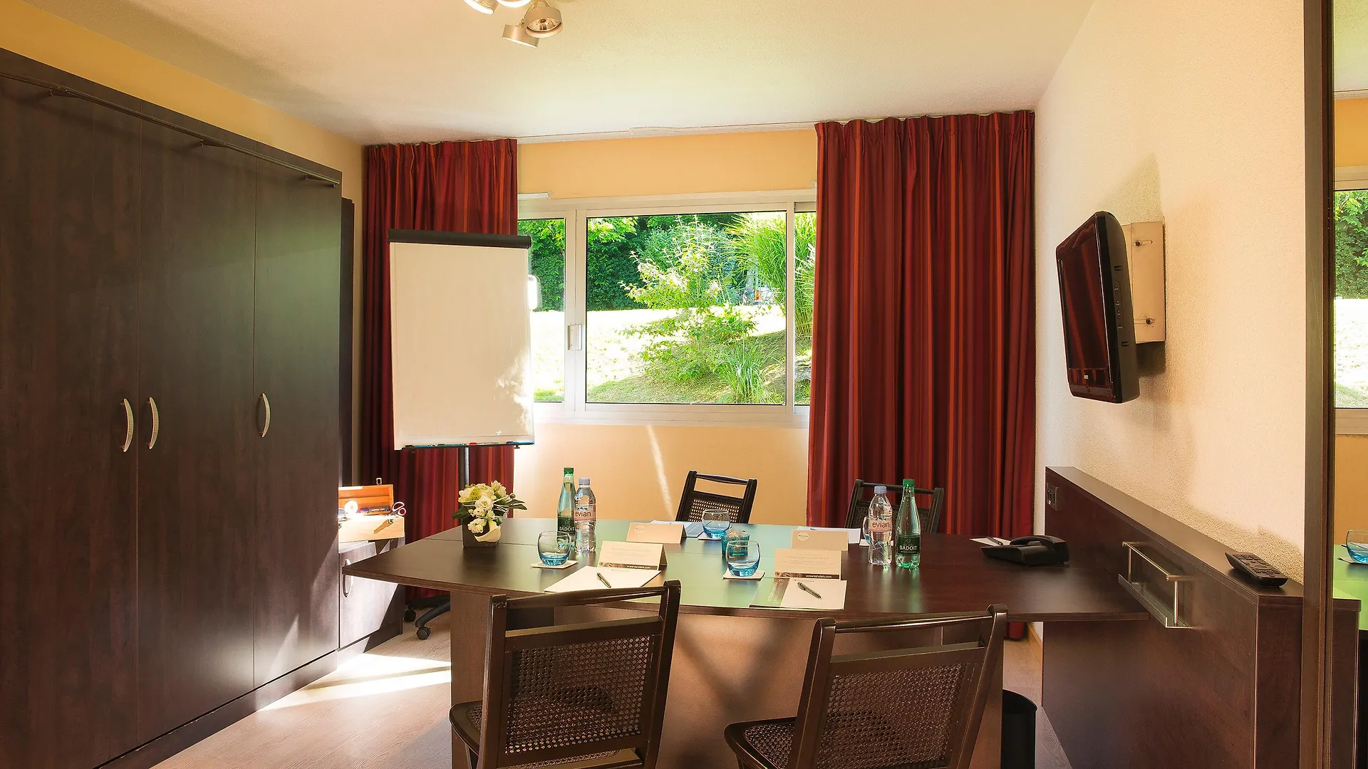 Escale Oceania Brest Hotel Gouesnou 3*,