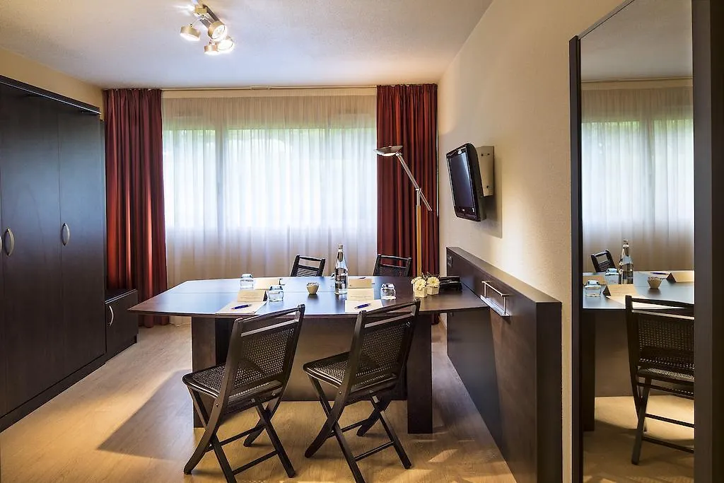 Escale Oceania Brest Hotel Gouesnou