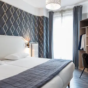 Ambassadeur 3* Париж