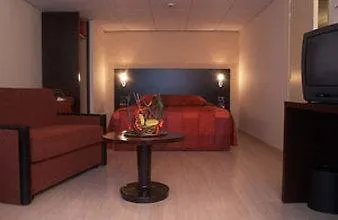 Escale Oceania Brest Hotel Gouesnou